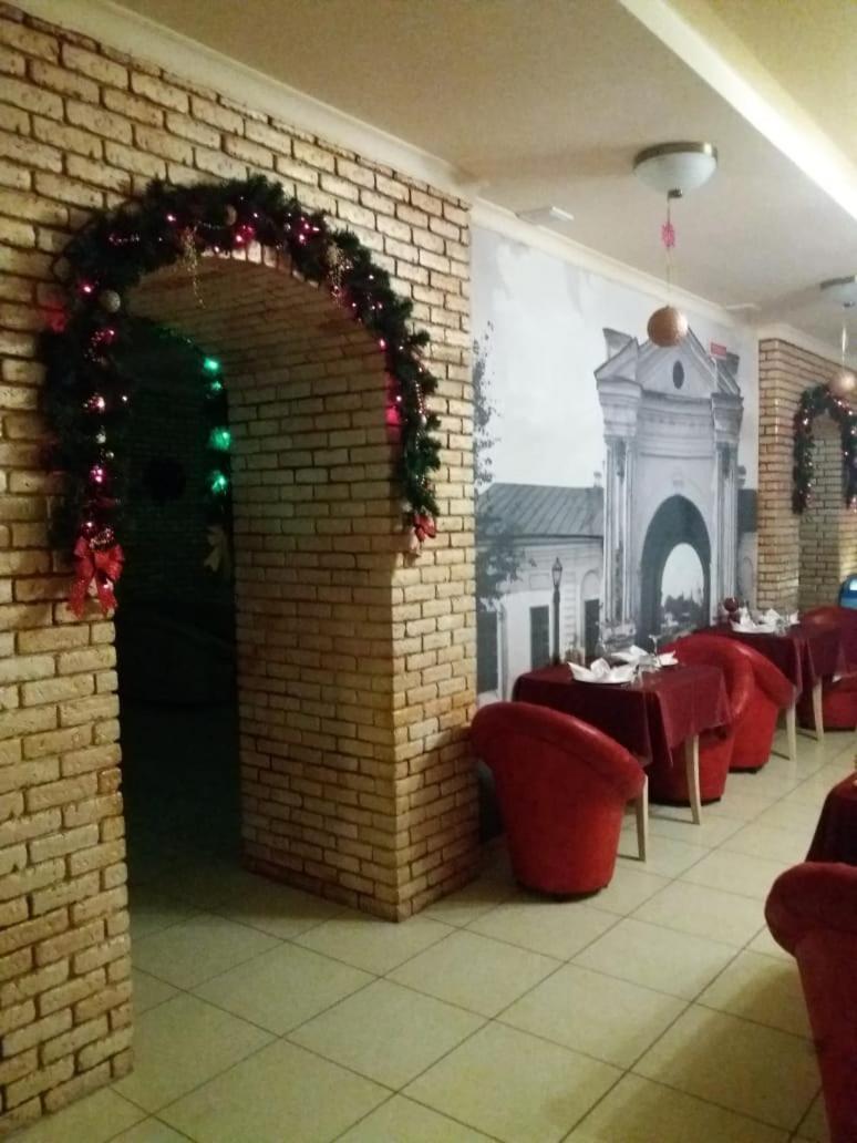 Отель Брама Hlukhiv Kültér fotó